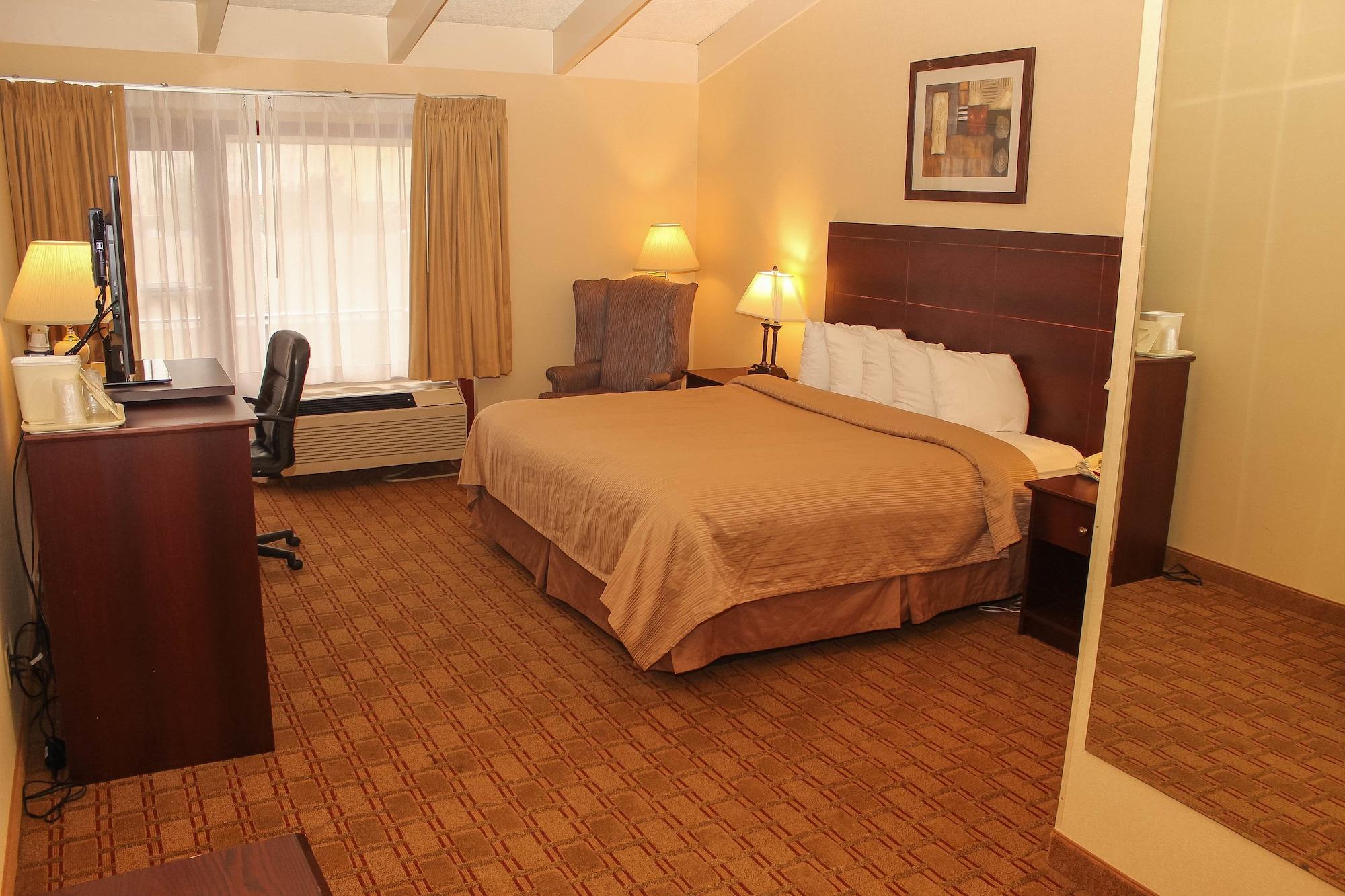 Quality Inn Airport Cheektowaga Bagian luar foto