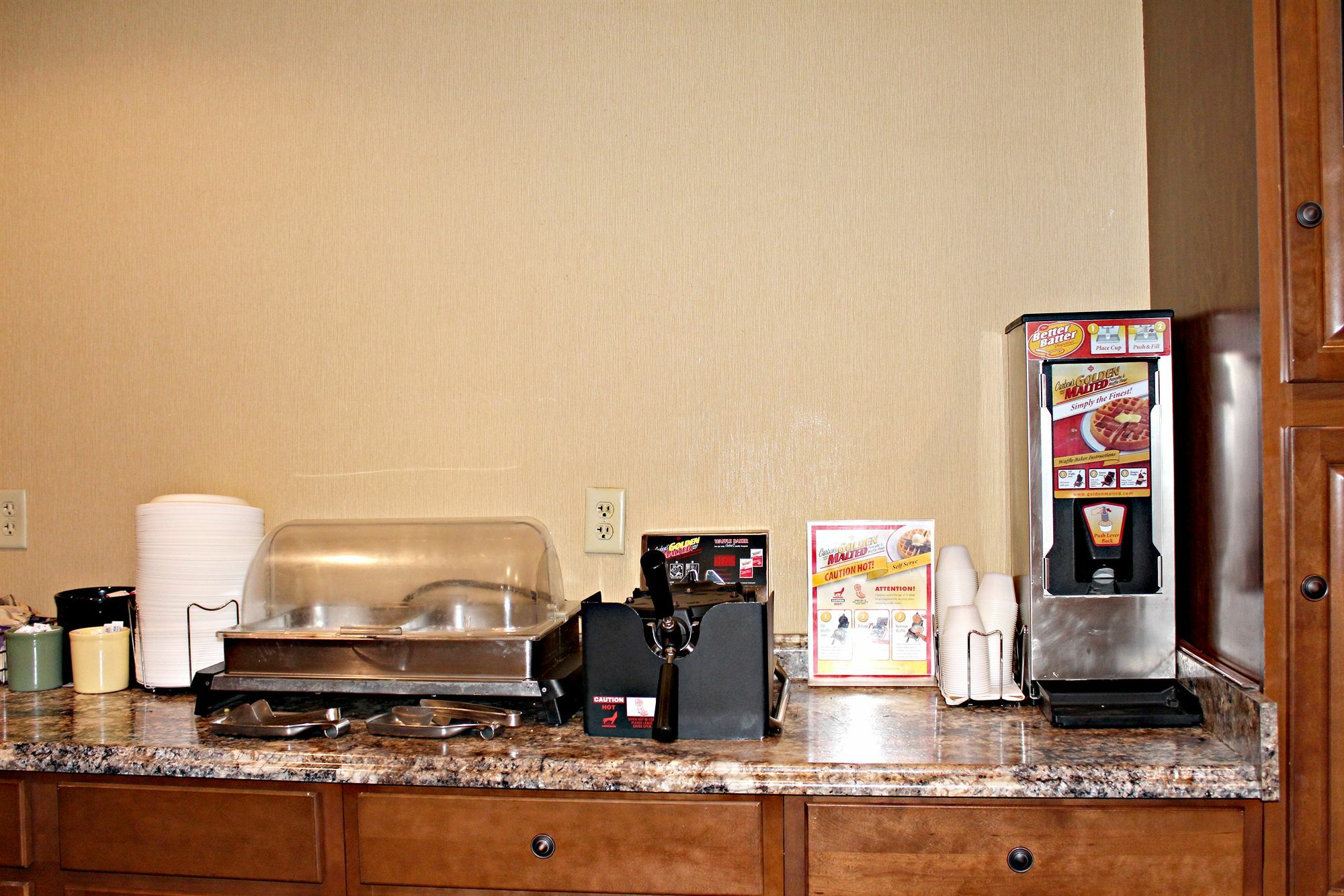Quality Inn Airport Cheektowaga Bagian luar foto